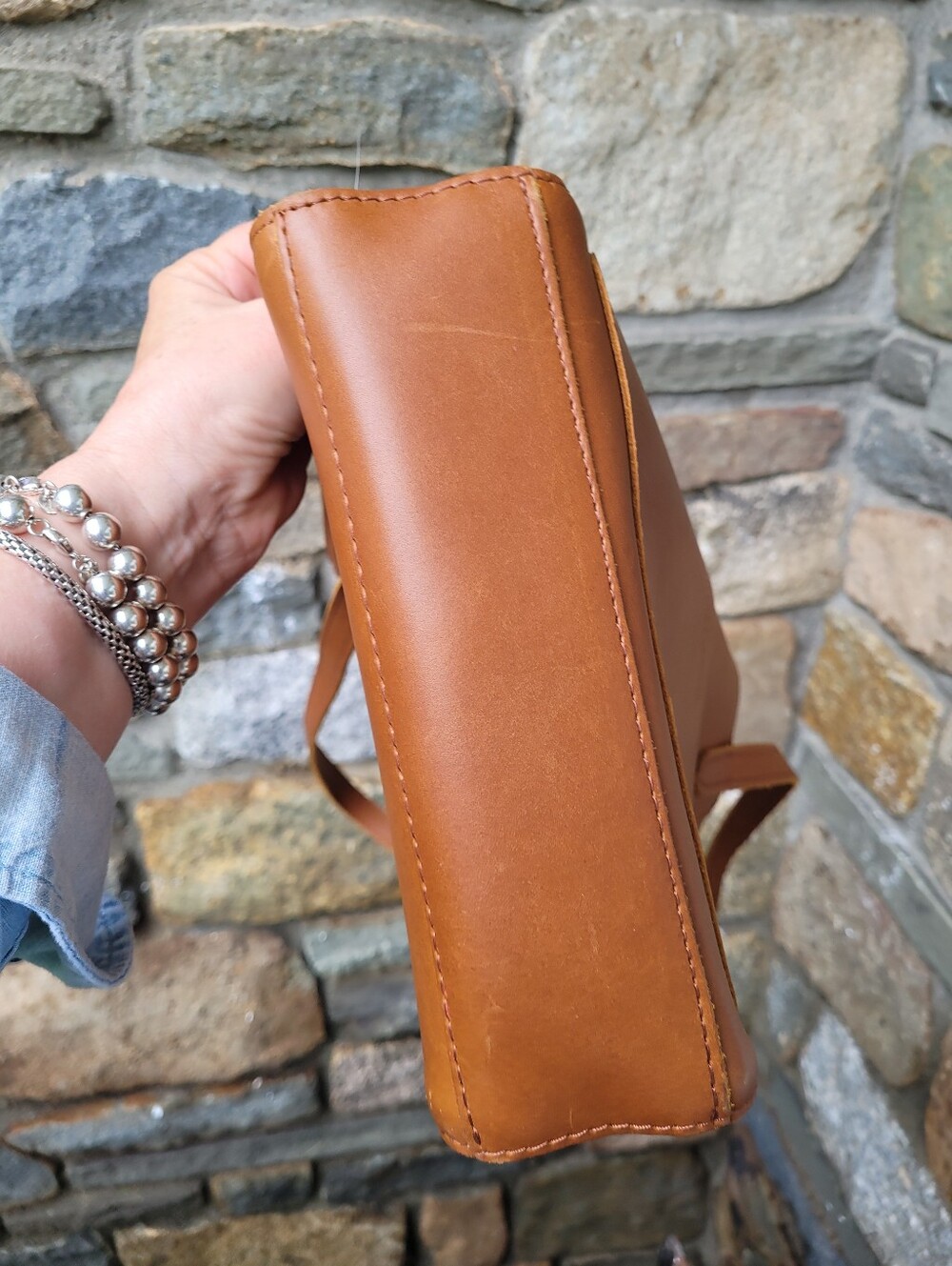 Portland Leather Juliette Tote Bag - Picture 9 of 16